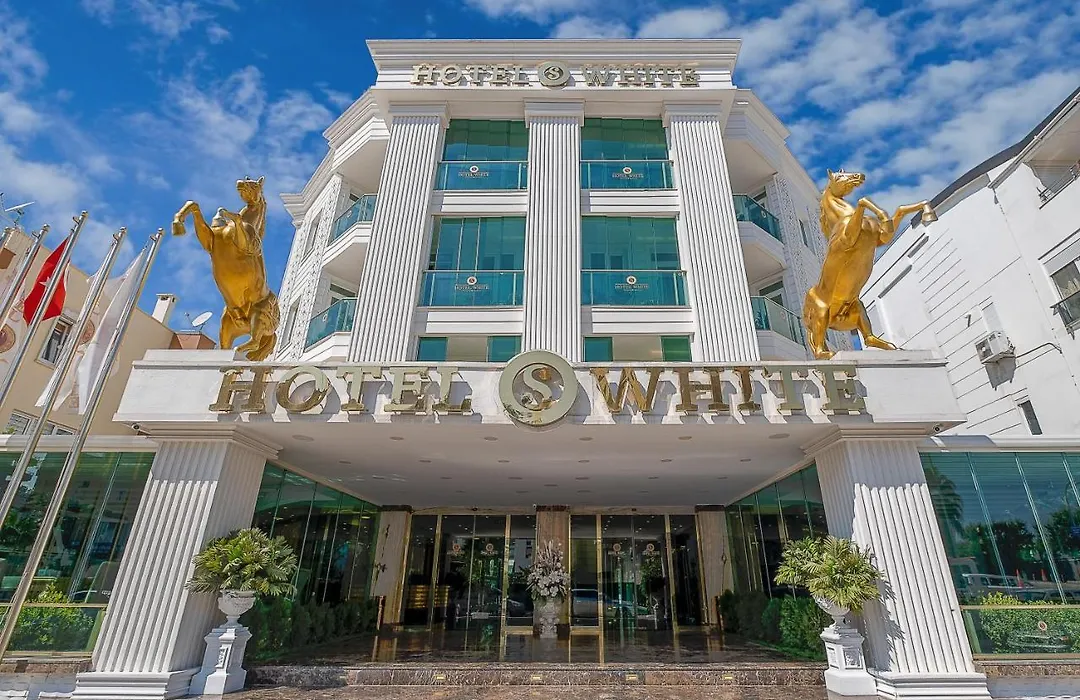 Hotel S White-1